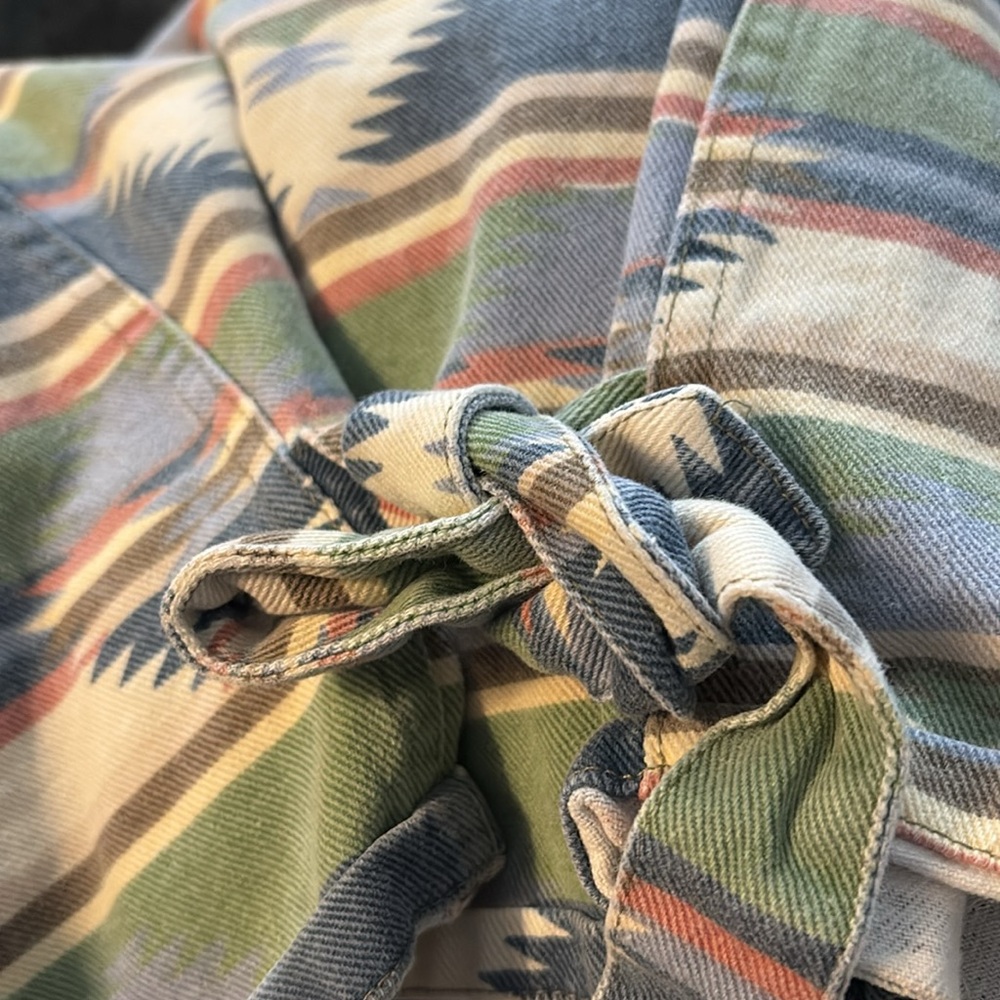Women's Multicolor Patterned Vest - Picture 5 of 5